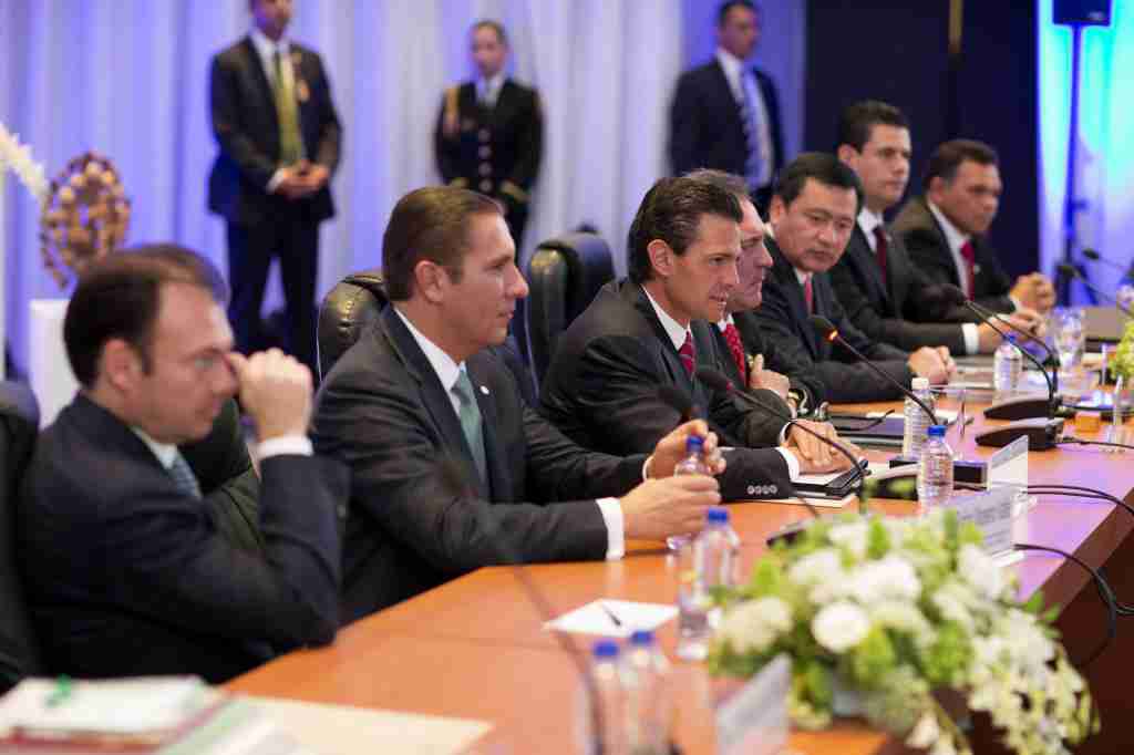 Gobierno Federal y Gobernadores acuerdan una sola negociación salarial con el magisterio.