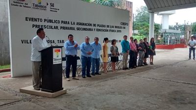 Asignan plazas a maestros idóneos en Tabasco