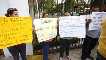 Engaña SETAB a maestros y luego se deslinda del pago de sus salarios