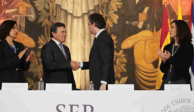 Sólo evaluar a los maestros ‘es perder el tiempo’: Díaz de la Torre