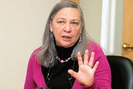 Perfilan relevo de Sylvia Schmelkes al frente del INEE