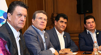 Maestros harán un frente a las amenazas de Trump: Díaz de la Torre