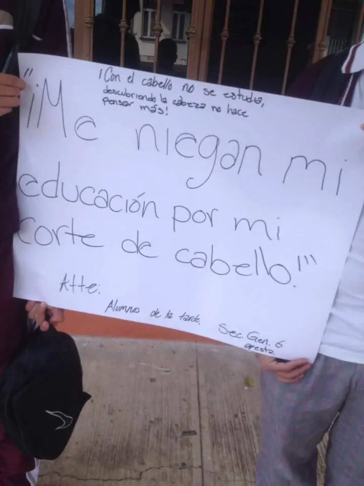 Les niegan entrada a la escuela a estudiantes por cortes de cabello “a la moda”