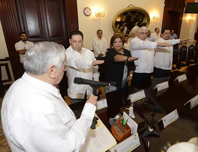¡Y en Tabasco, el tercer Secretario de Educación!