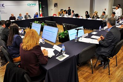 Realiza INEE taller con maestros y directivos del país para enriquecer la evaluación docente.