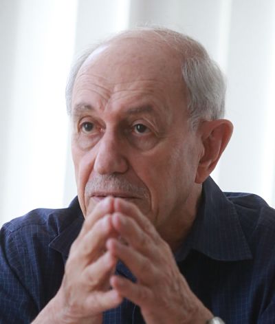 Más importante cómo se lee y no cuánto: Néstor García Canclini
