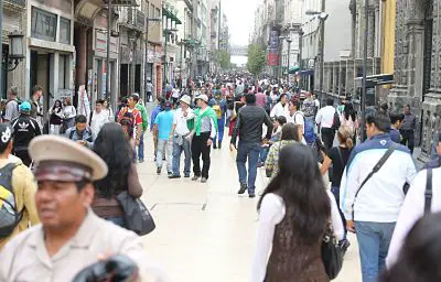 La decadencia social, expresión de la violencia y la inseguridad en México.