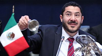 Martí Batres presenta iniciativa para desaparecer al INEE.