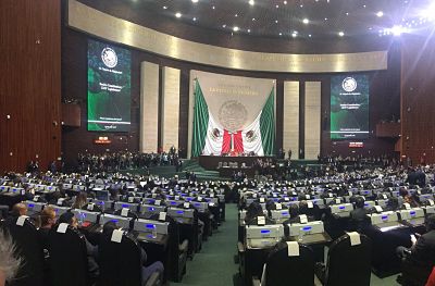 Diputados de MORENA anuncian plan para derogar la reforma educativa.