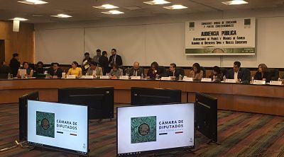 Aportan asociaciones de padres de familia y alumnos opinión sobre reforma en materia educativa.