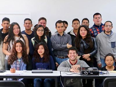Gobierno de AMLO lanza convocatoria para ser maestro de las nuevas Universidades “Benito Juárez”.