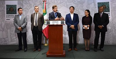 Chocan Diputados por contenido de leyes secundarias de reforma educativa.