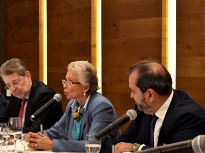 Leyes secundarias no permiten a CNTE asignar plazas: Sánchez Cordero.
