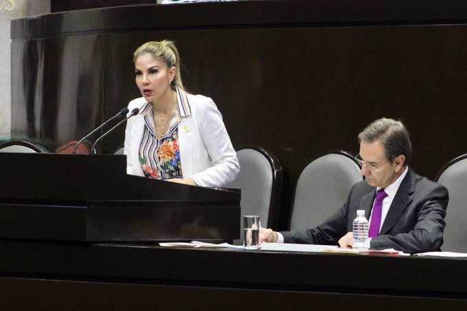Ni el INEE ni la evaluación docente eran verdugos de los maestros: PRD.