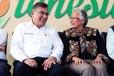 Cepeda Salas agradece a AMLO la abrogación de “las leyes que tanto daño nos hicieron”.