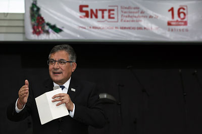 “Se acabó el tiempo de los cacicazgos”, dice Cepeda Salas.