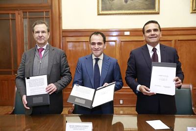 SEP y SHCP firman convenio con Michoacán para garantizar pagos a maestros.