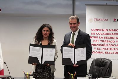 INE y STPS firman convenio para garantizar la democracia sindical.