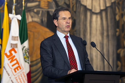 Por primera vez, SEP y magisterio tienen una agenda en común: Moctezuma Barragán