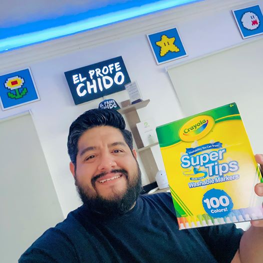 ‘El Profe Chido’: el maestro que rompe el internet con sus memes y estrategias