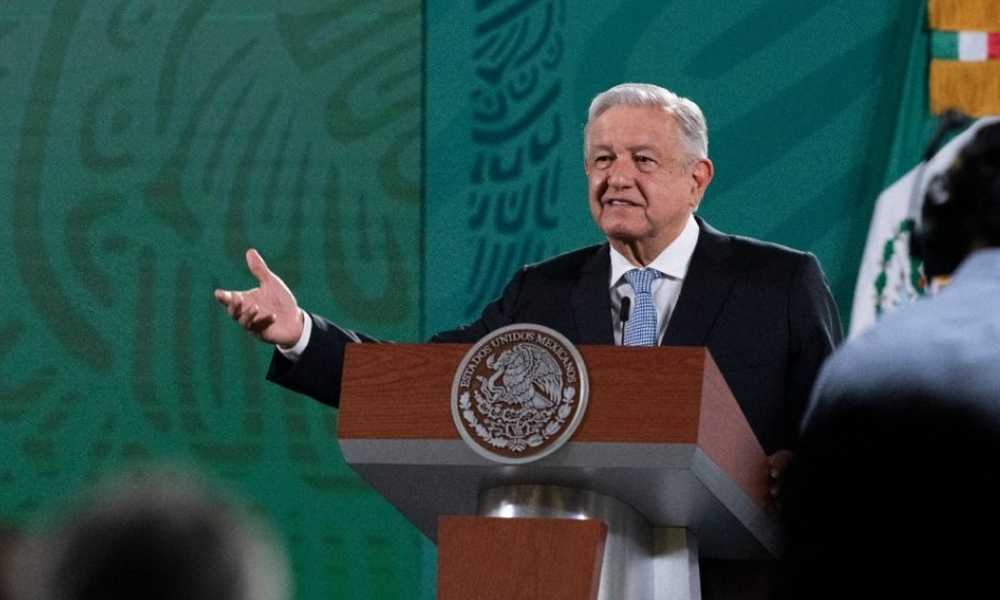 Exagerado cerrar todas las escuelas cuando se presenten casos de COVID-19: AMLO