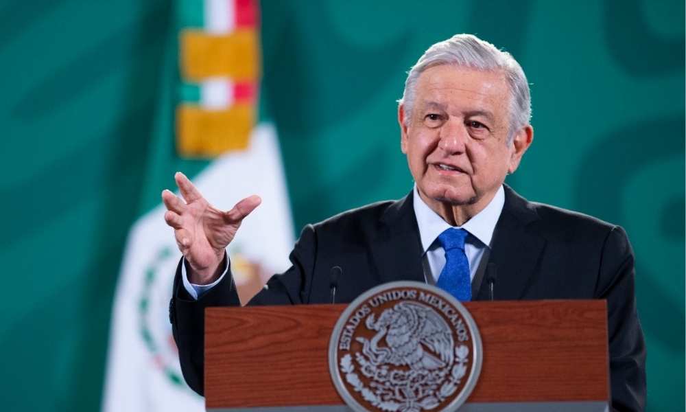 AMLO agradece al SNTE respaldo al regreso a clases presenciales