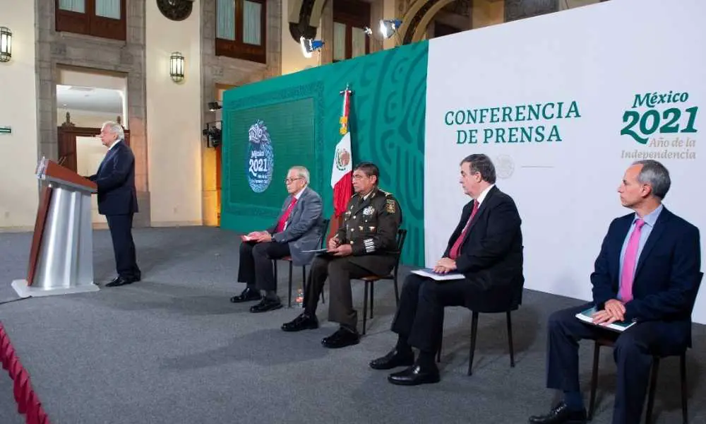 ¿Maestros necesitan una segunda dosis de la vacuna CanSino? ¡AMLO y Gatell responden!