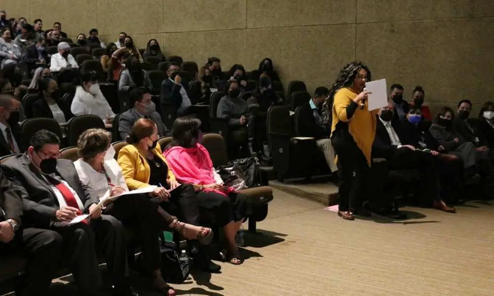 ¿Más diálogos y cuestionarios para “legitimar” el Plan de Estudios 2022?