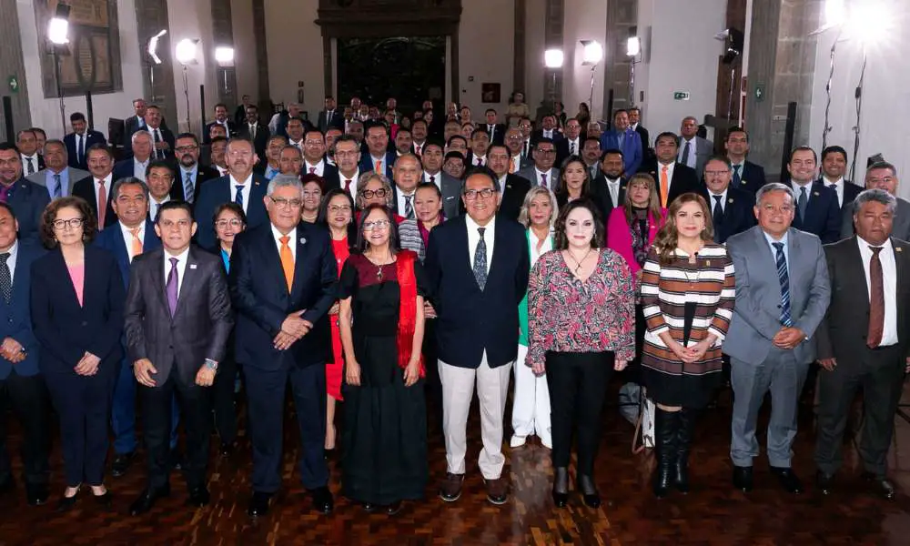 SEP y SNTE cierran filas y exigen entrega oportuna de Libros de Texto Gratuitos