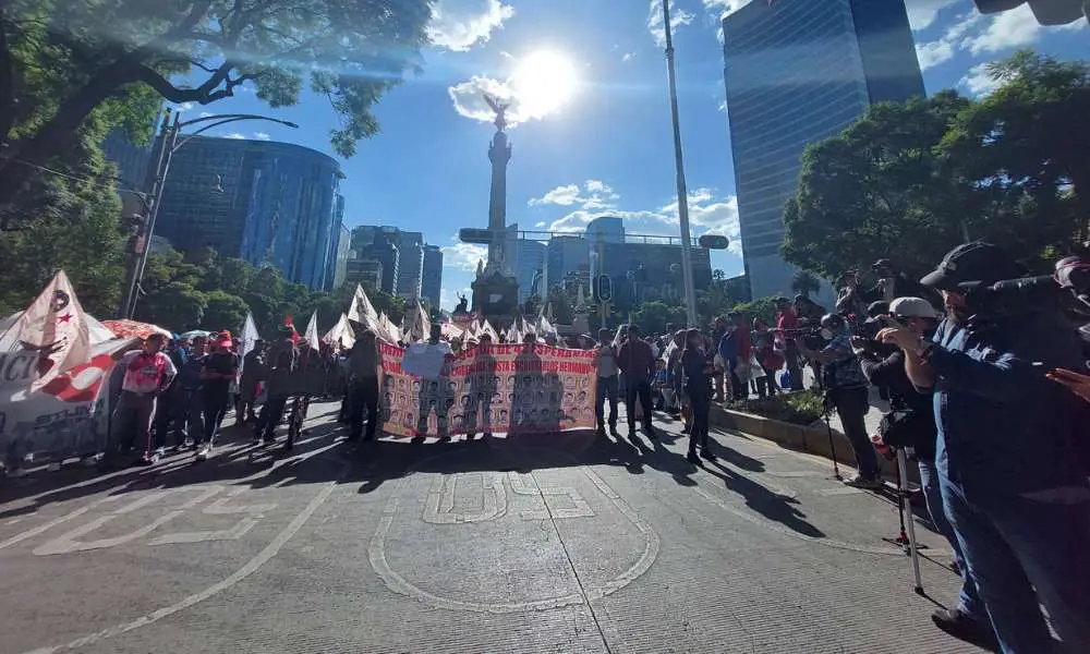 La desaparición forzada de los 43 y la militarización en México