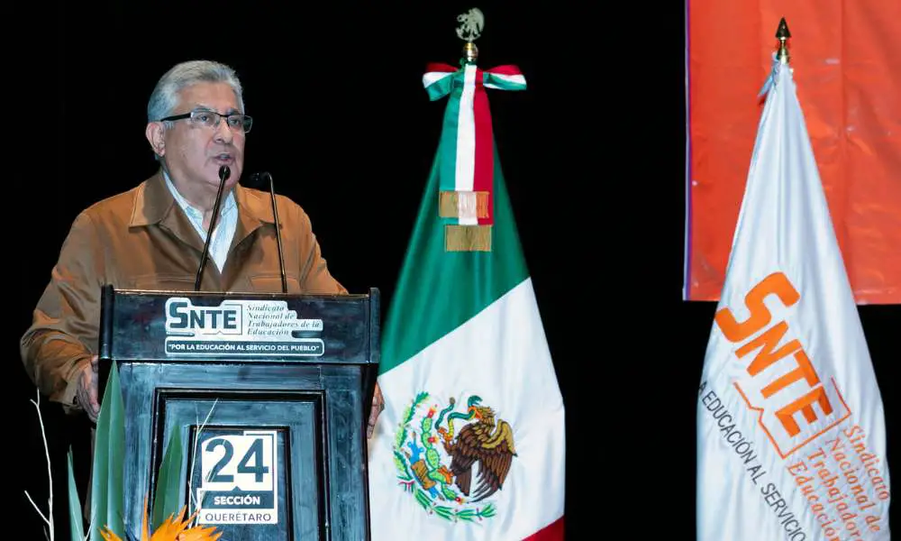 Maestros con posgrados merecen mejores salarios: SNTE