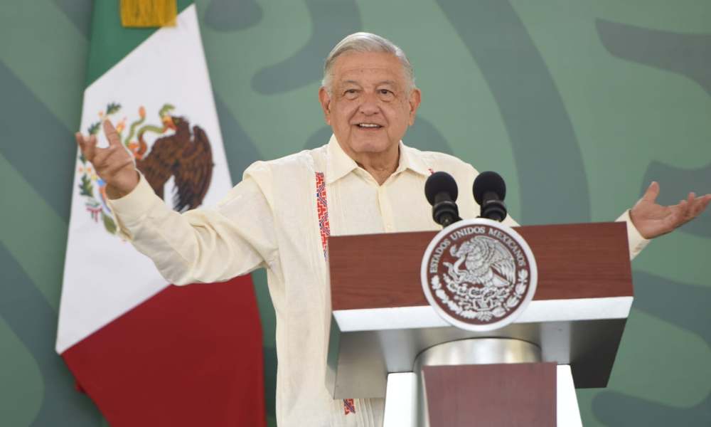 Presume AMLO buenas relaciones con el magisterio; “hemos mejorado sus ingresos”