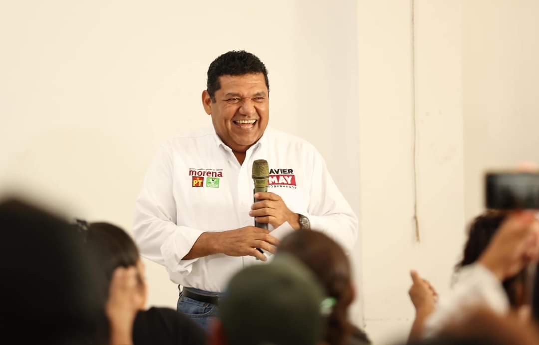 Promete May que maestro será Secretario de Educación