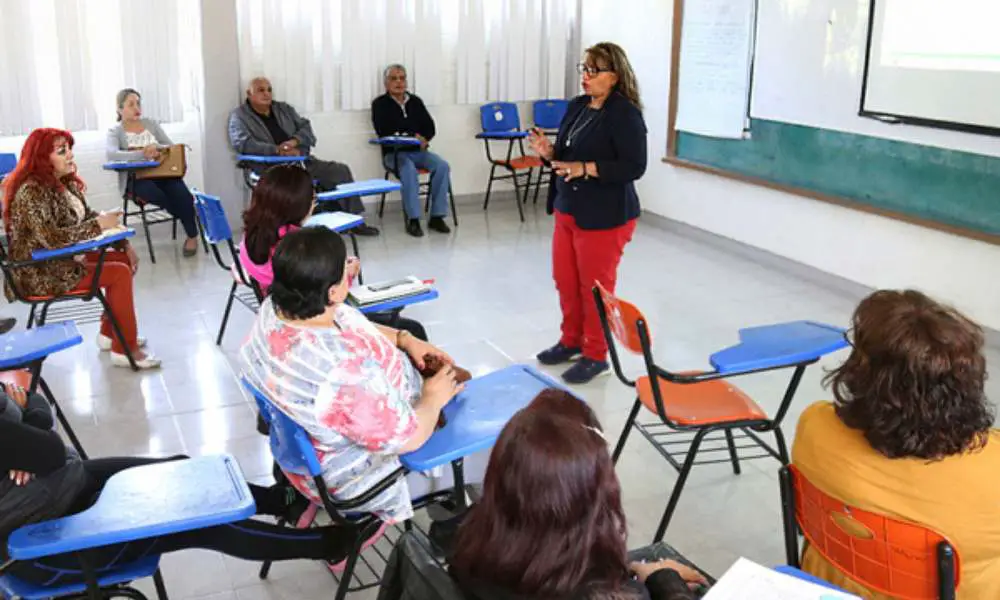 Currículo y pedagogía decolonial: una agenda pendiente en los CTE