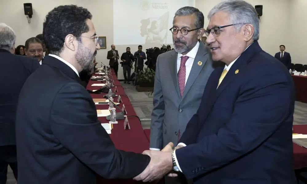 La Ley del Issste y las bolas del engrudo