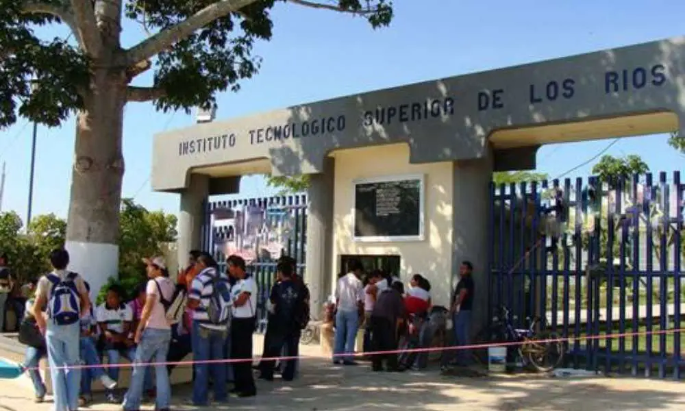 Tras represión de estudiantes, renuncia Director del Tecnológico de Balancán